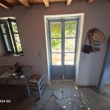 펜션 Charmante Maison Cycladique Traditionnelle 파로스